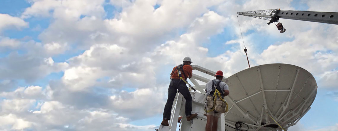 IT & Multimedia Background